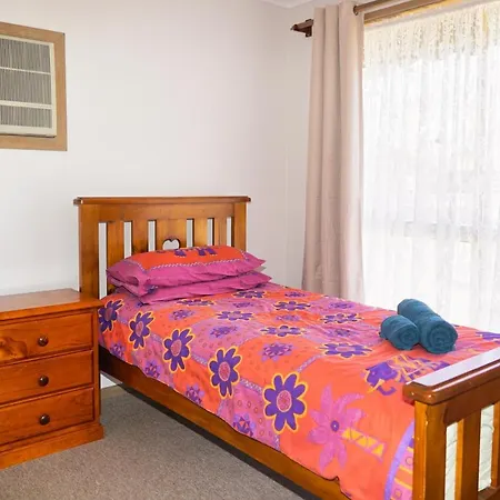 Cozy 2 Bedroom House /Melbourne Werribee Exterior photo
