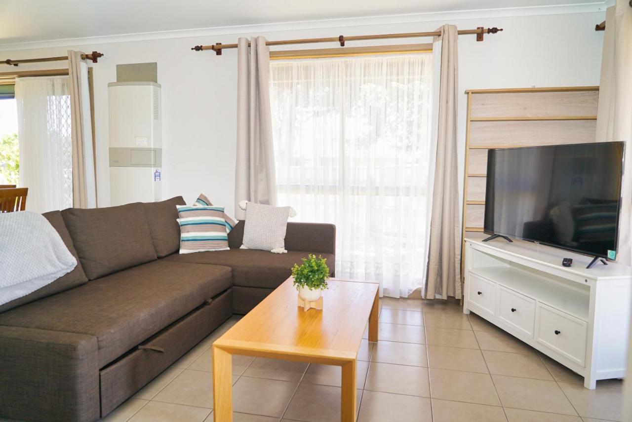 Cozy 2 Bedroom House /melbourne Holiday home *