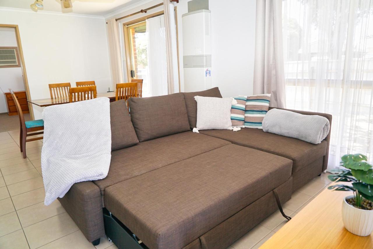 Holiday home Cozy 2 Bedroom House /melbourne Werribee